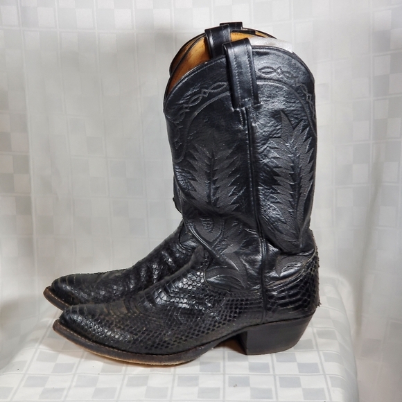 Tony Lama Cowboy Boots - Picture 2 of 10